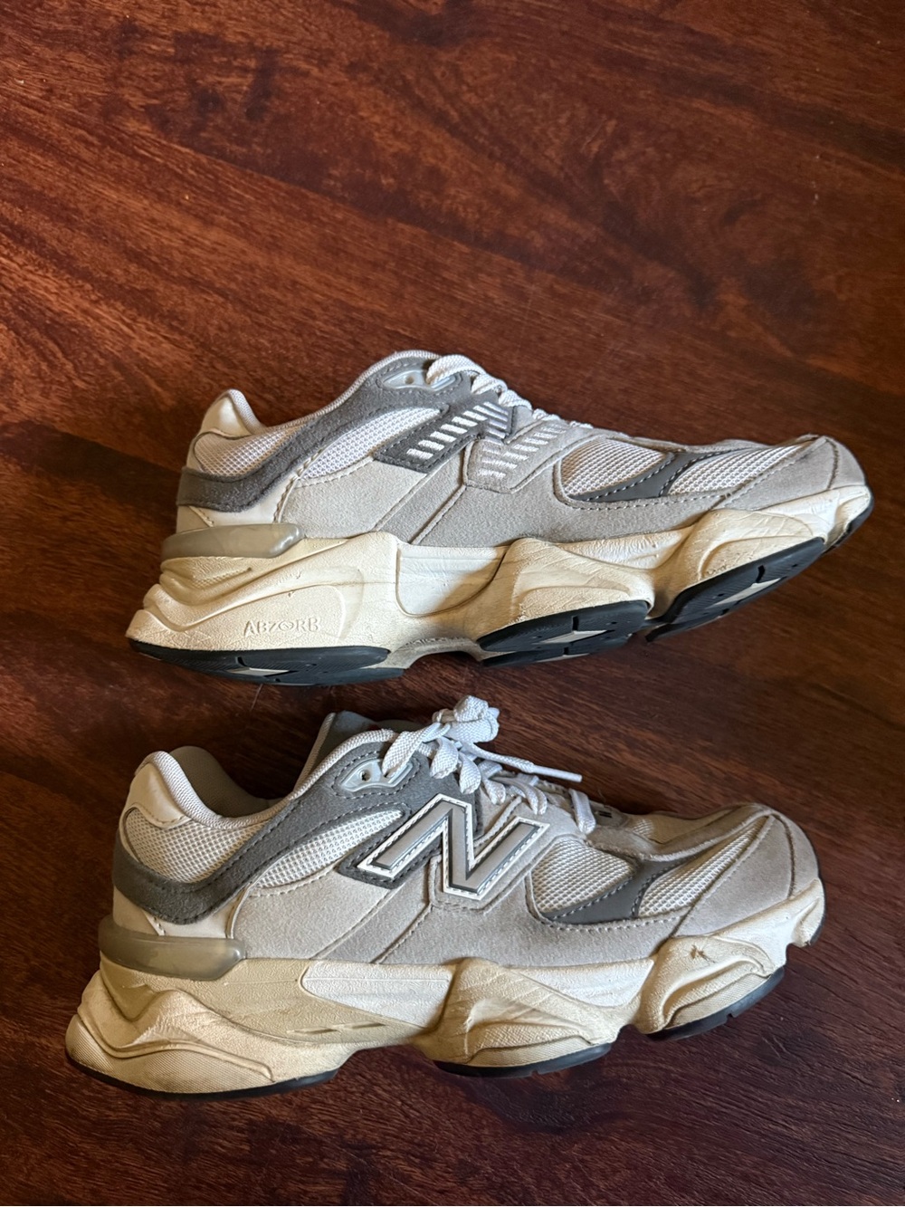 New Balance men’s Beige and Gray Athletic Sneakers